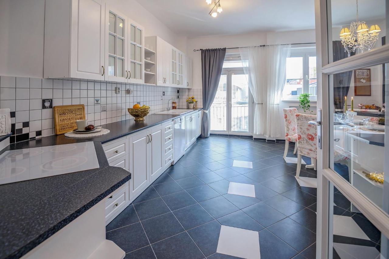 Apartment Alexis Bratislava Exteriör bild